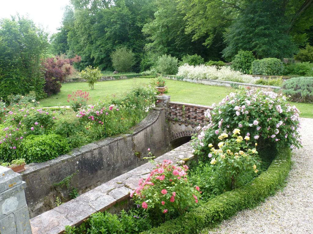Le Clos Saint Nicolas Château-Renard Exteriör bild