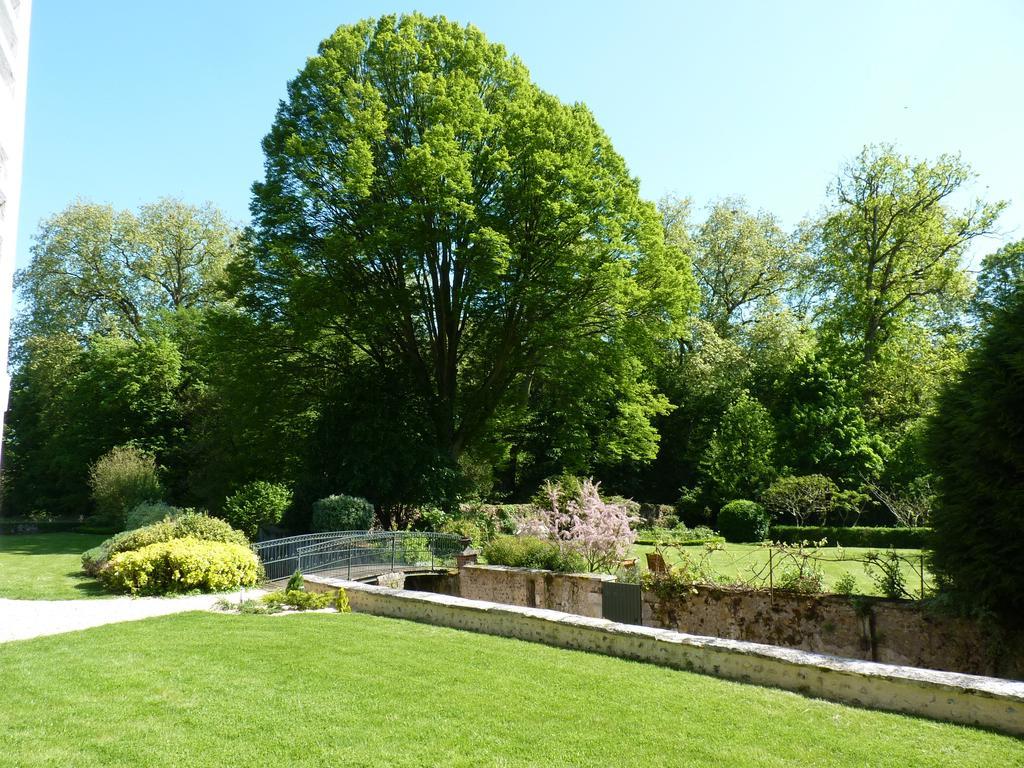 Le Clos Saint Nicolas Château-Renard Exteriör bild