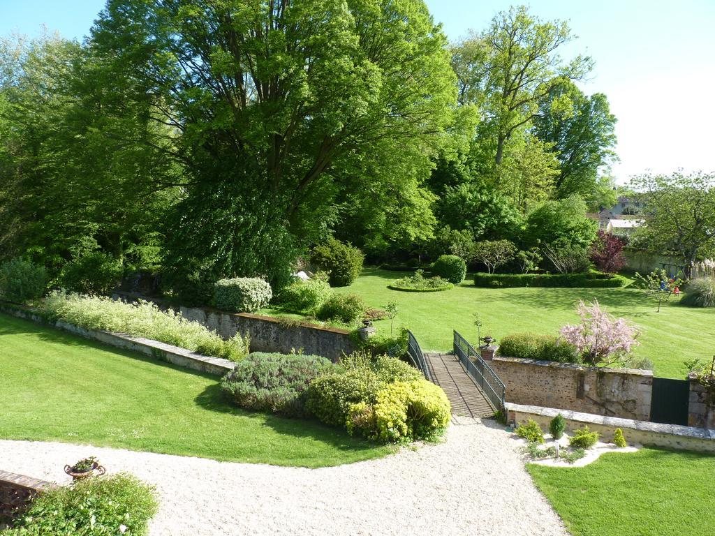 Le Clos Saint Nicolas Château-Renard Exteriör bild