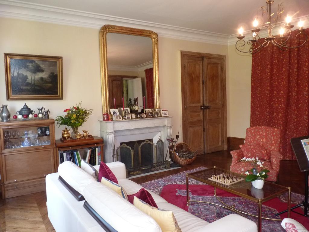 Le Clos Saint Nicolas Château-Renard Exteriör bild