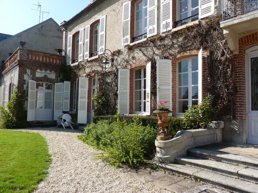 Le Clos Saint Nicolas Château-Renard Exteriör bild